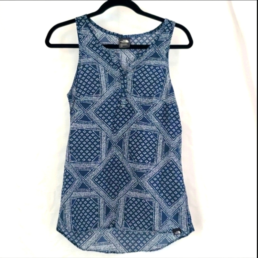 NORTH FACE (TNF) Barilles Bandana Print Tank Top BLUE - Size small
